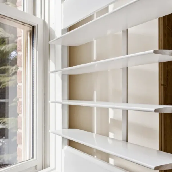 Hidden Tilt Bar vs Front Tilt: Which Plantation Shutter Style Is Right for You?